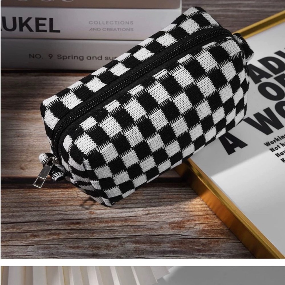 Makeup bag